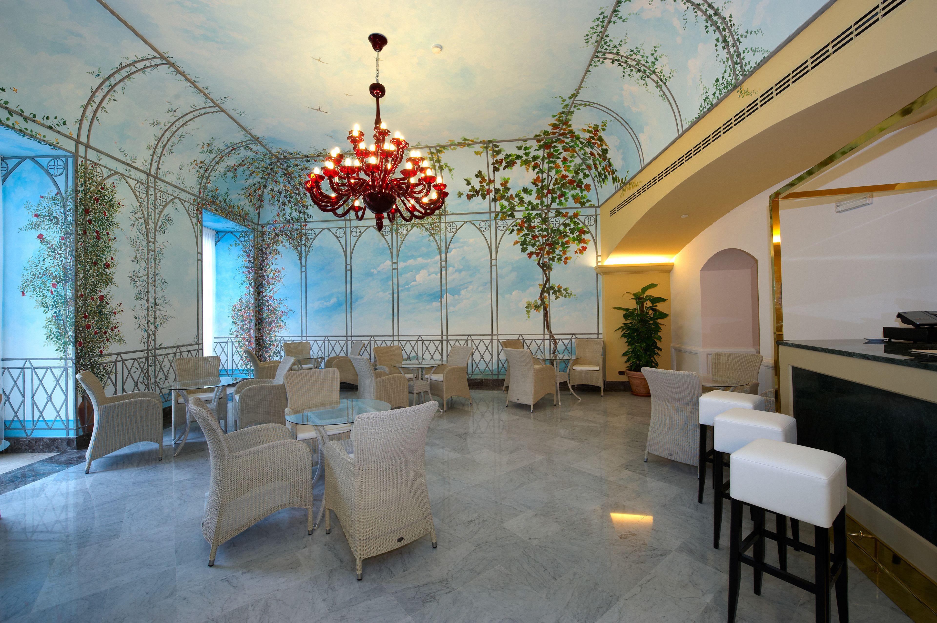 Grand Hotel Piazza Borsa — Photos 1